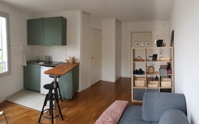 
STUDIO MEUBLE REFAIT A NEUF
