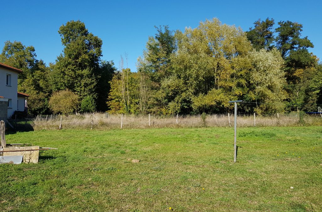 A vendre terrain 336 m² 
TOUSSIEUX