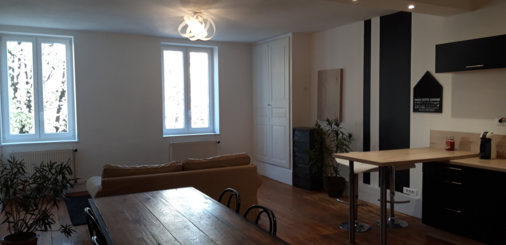 
appartement T2 rue nationale

