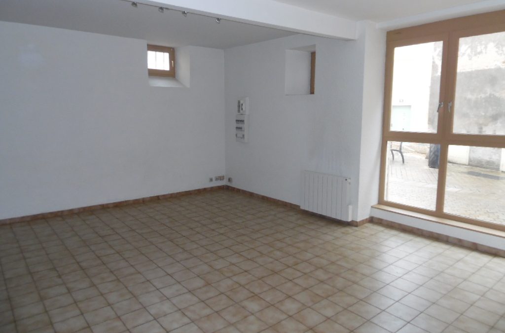 A vendre appartement 100 m² 
TREVOUX