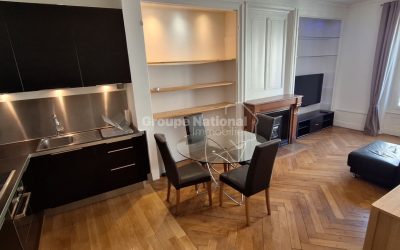 
T3 Meublé en dernier étage avec ascenseur calme et lumineux
