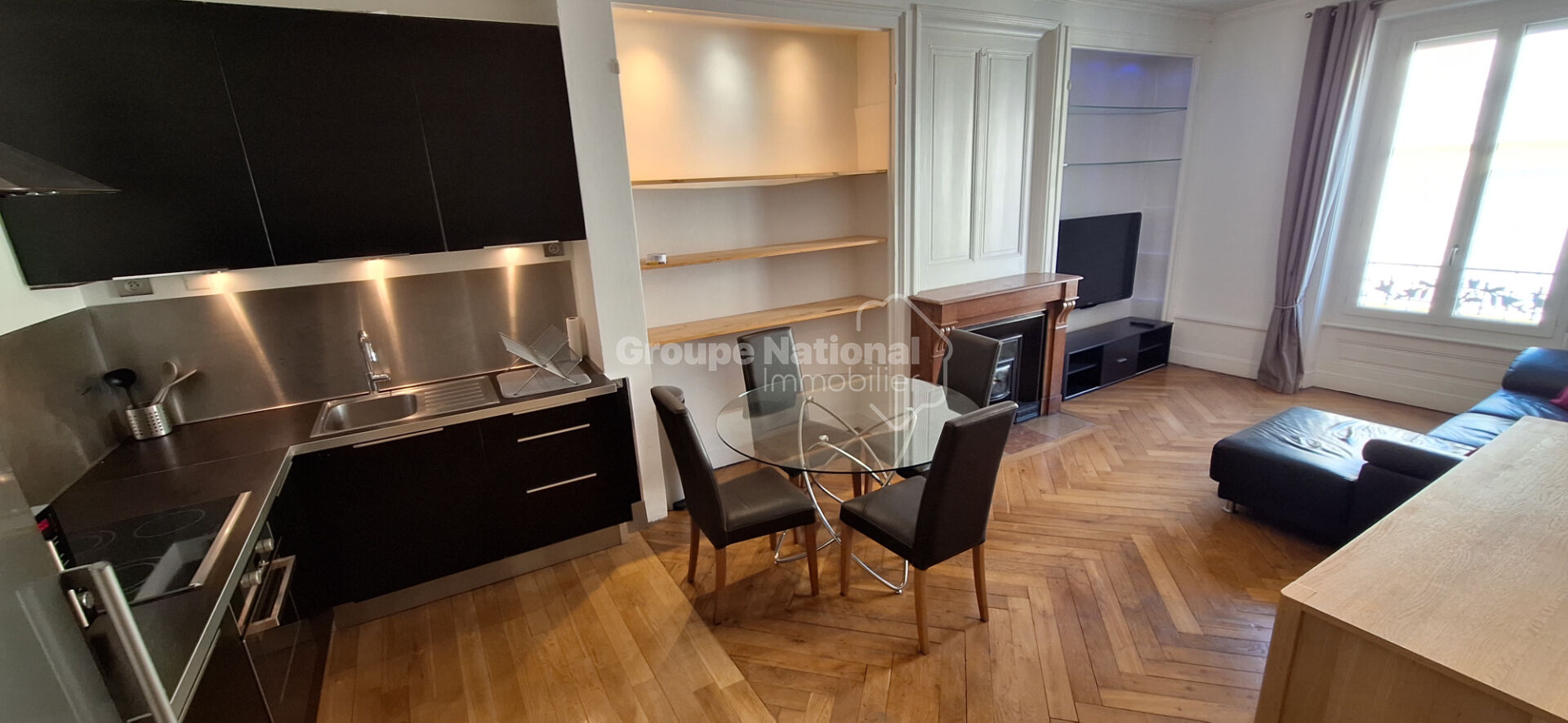 T3 Meublé en dernier étage avec ascenseur calme et lumineux
T3 Meublé en dernier étage avec ascenseur calme et lumineux