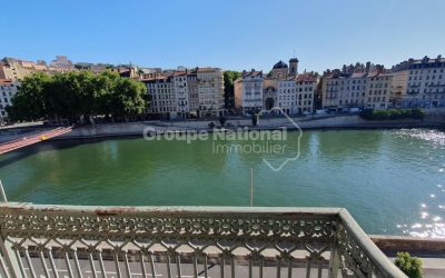 
Studio Meublé 1IER étage LYON 05  sans vis à vis
