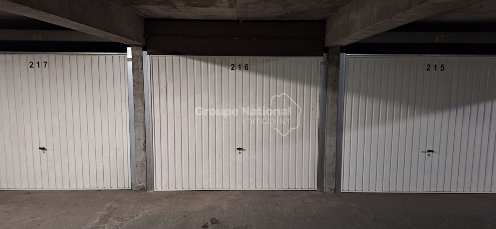 Lot de 3 box fermés